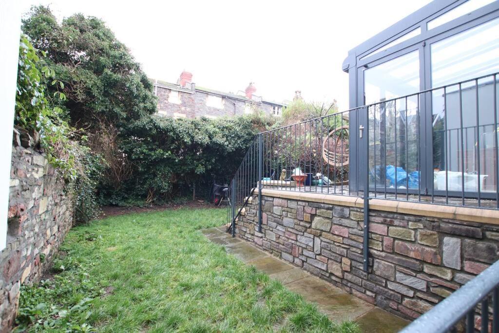 Stylish 2 Bed Home In The Heart Of Clifton Bristol Bagian luar foto